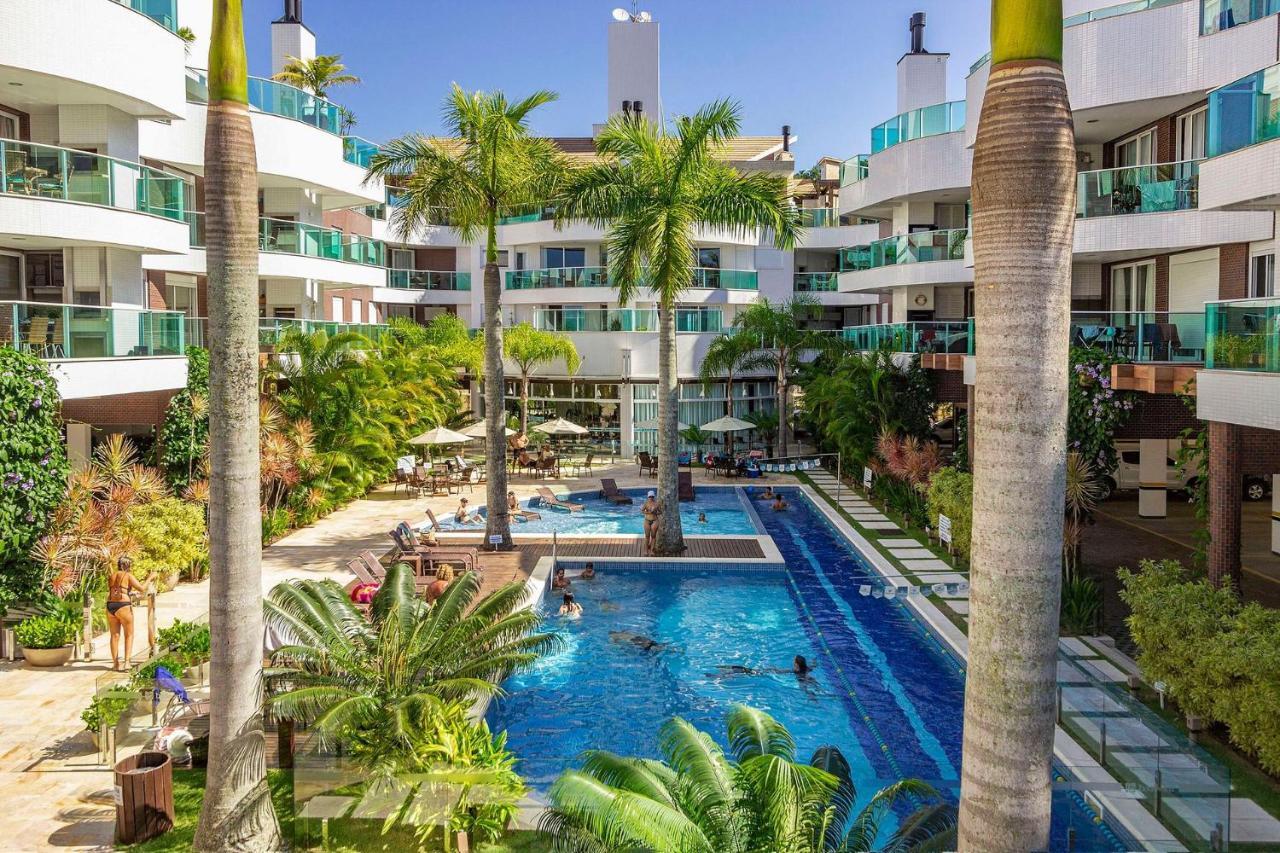 Boulevard Bombinhas: Beachfront Luxury Condo with Pool & 24/7 Security Exterior photo