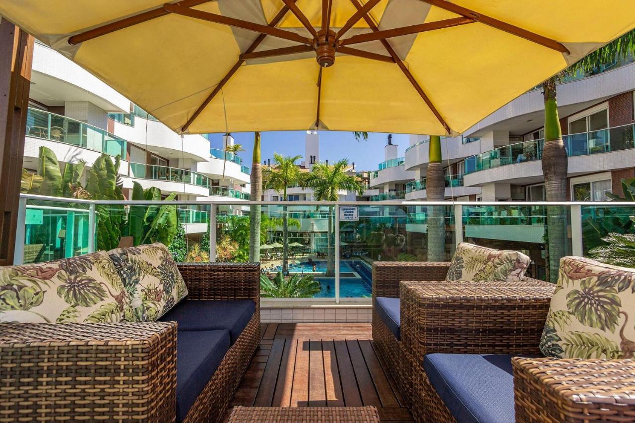 Boulevard Bombinhas: Beachfront Luxury Condo with Pool & 24/7 Security Exterior photo